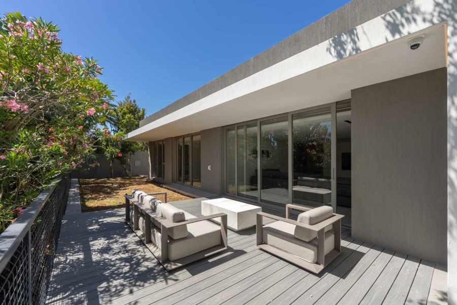 5 Bedroom Property for Sale in Camps Bay Western Cape